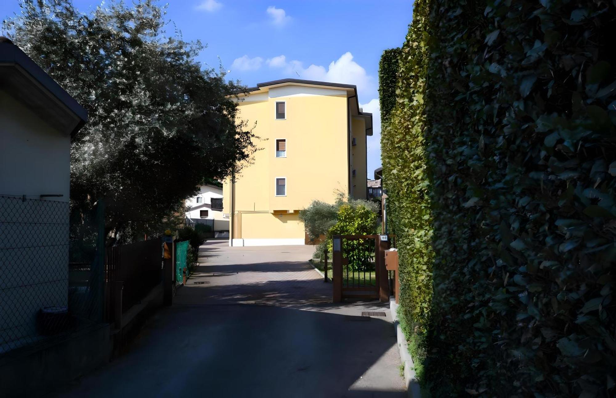 Desenzanoloft Official Partner Marriott Homes & - A Casa Di Sara Family With Private Parking Desenzano del Garda