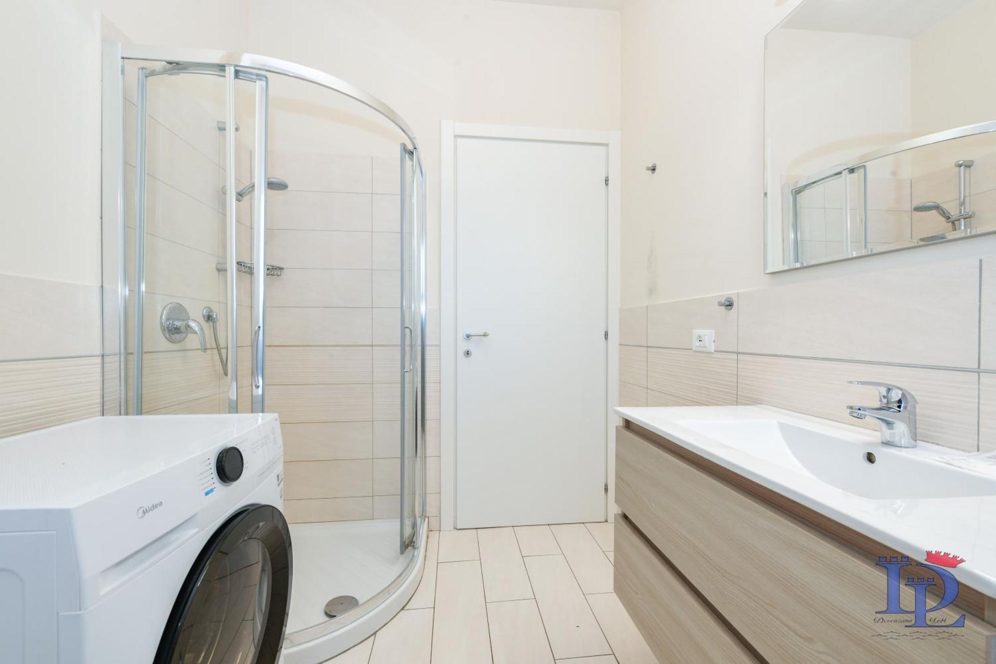 Apartment Desenzanoloft Official Partner Marriott Homes & - A Casa Di Sara Family With Private Parking Desenzano del Garda