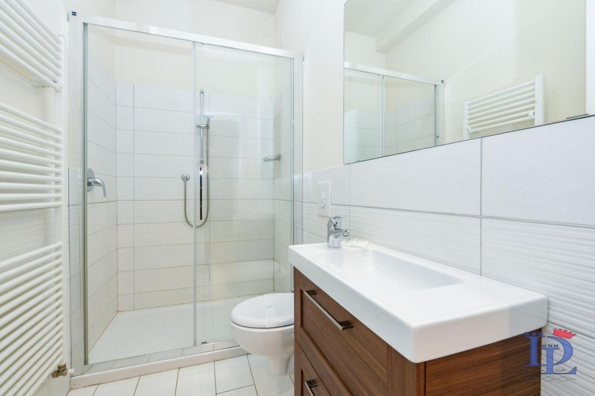 Apartment Desenzanoloft Official Partner Marriott Homes & - A Casa Di Sara Family With Private Parking *
